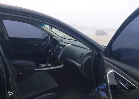 2015 Nissan Altima 2.5 S z USA, uszkodzony, nr VIN 1N4AL3AP5FC139966